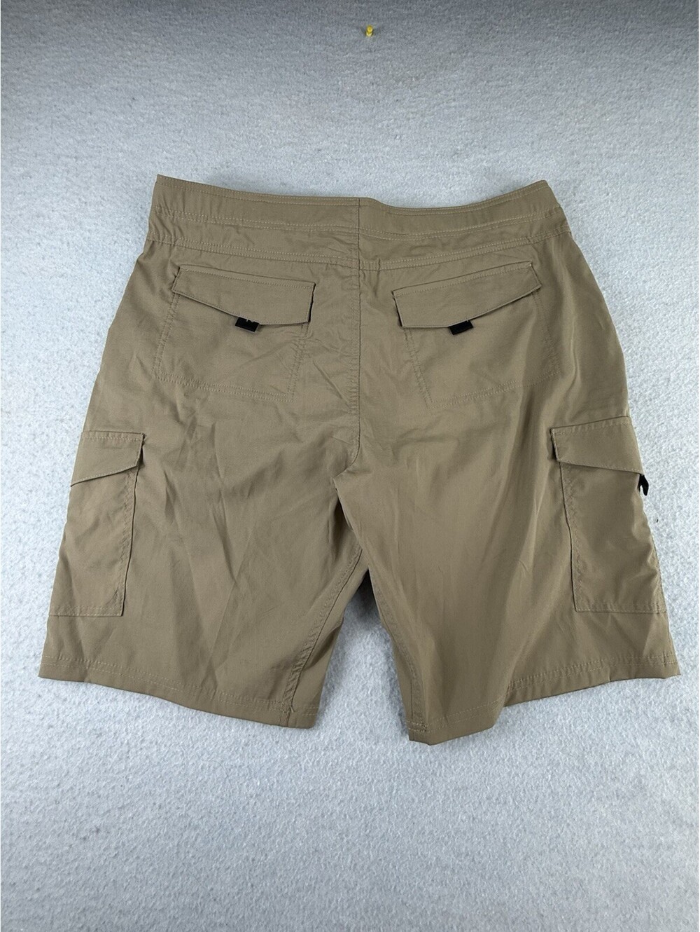 Outdoor Life Men’s Beige Cargo Shorts Canvas Buckle Closure Cargo Pockets